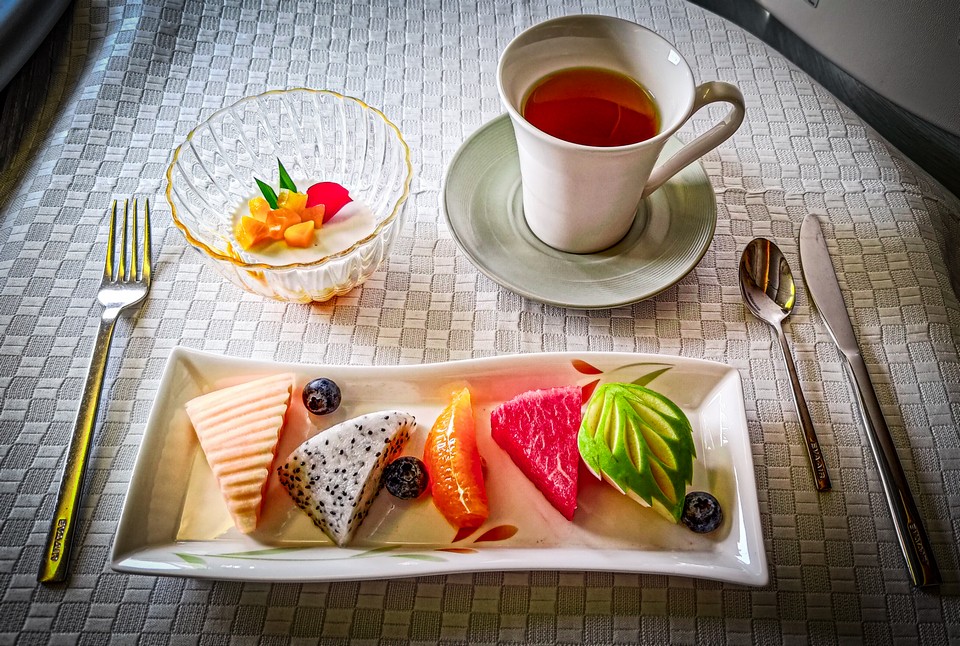 2024-07-25 BR76 BKK-TPE Royal Laurel 皇璽桂冠商務艙 <br>VLML 西式蛋奶素食 Lacto-Ovo Vegetarian