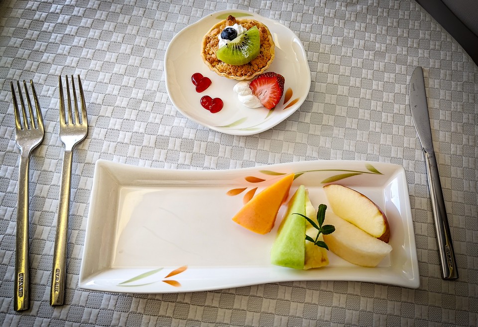 2024-12-31 BR227 TPE-KUL Royal Laurel 皇璽桂冠商務艙 <br>VLML 西式蛋奶素食 Lacto-Ovo Vegetarian