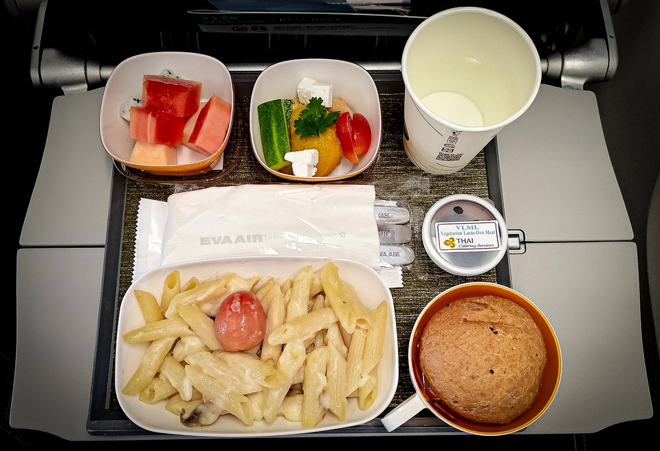 2025-05-15 BR212 BKK-TPE VLML 西式蛋奶素食 Lacto-Ovo Vegetarian