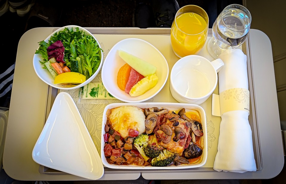 2025-06-01 韓亞航空 OZ113 KIX-ICN 商務艙 <br>VLML 西式蛋奶素食 Lacto-Ovo Vegetarian
