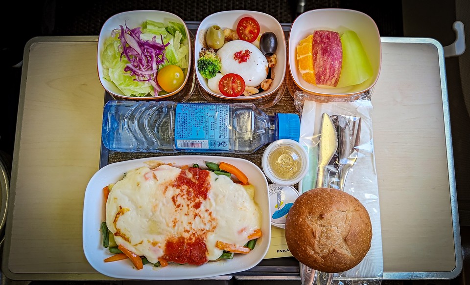2025-07-10 BR197 NRT-TPE VLML 西式蛋奶素食 Lacto-Ovo Vegetarian