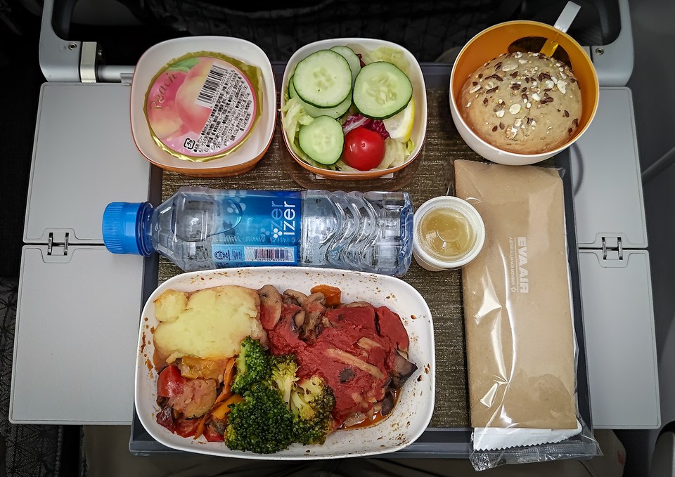 2025-08-05 BR129 KIX-TPE VLML 西式蛋奶素食 Lacto-Ovo Vegetarian