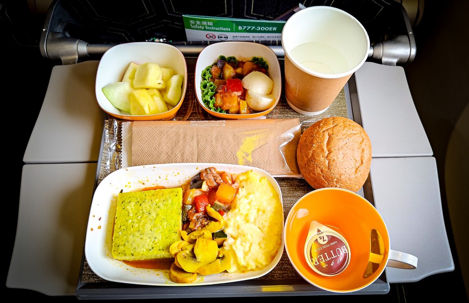 2025-10-19 BR211 TPE-BKK VLML 西式蛋奶素食 Lacto-Ovo Vegetarian