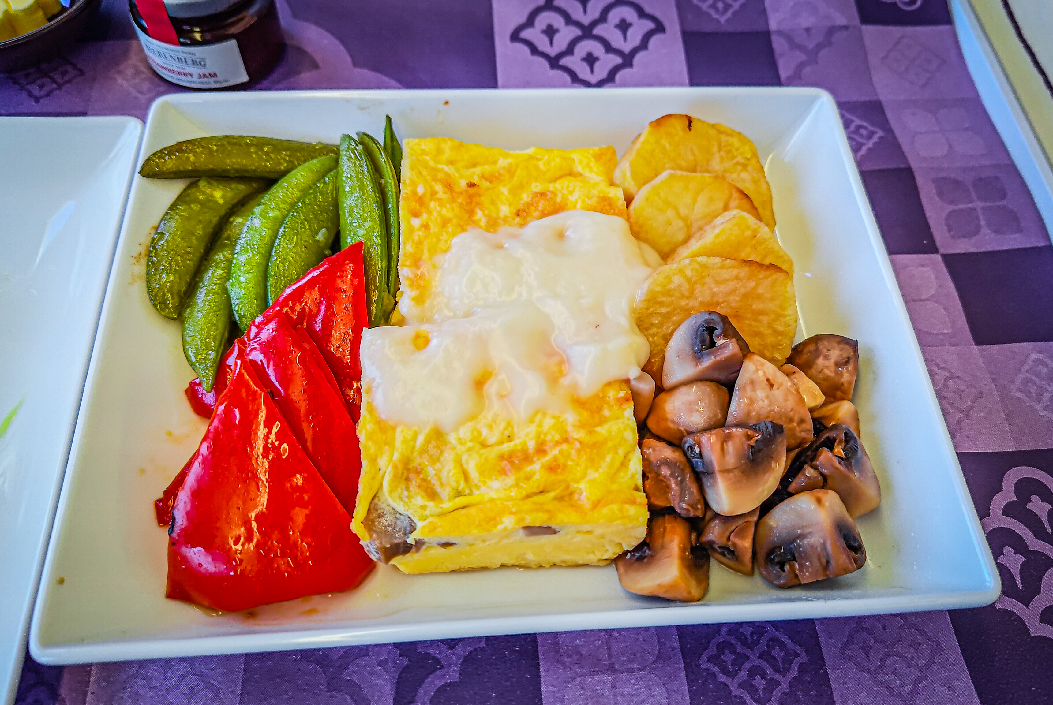 2026-02-21 TG632 BKK-TPE Royal Silk 商務艙<br>VLML 蛋奶素 Vegetarian Lacto-Ovo Meal