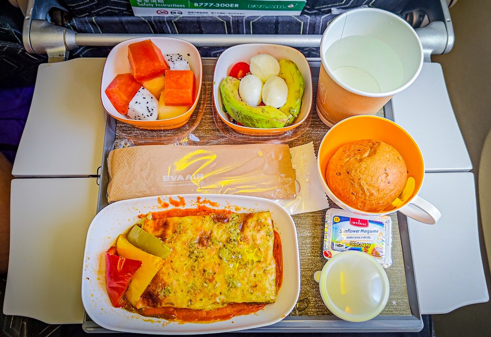 2026-03-29 BR212 BKK-TPE VLML 西式蛋奶素食 Lacto-Ovo Vegetarian
