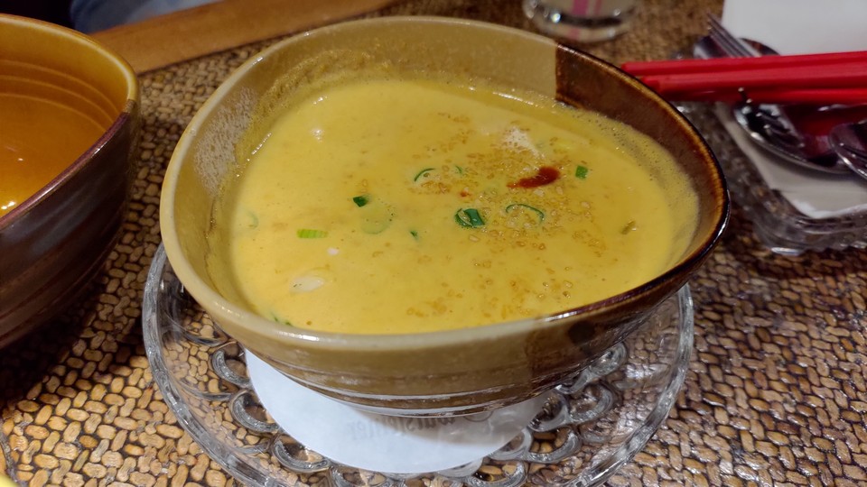 Hokaidosuppe mit Kokosmilch 椰奶北海道濃湯