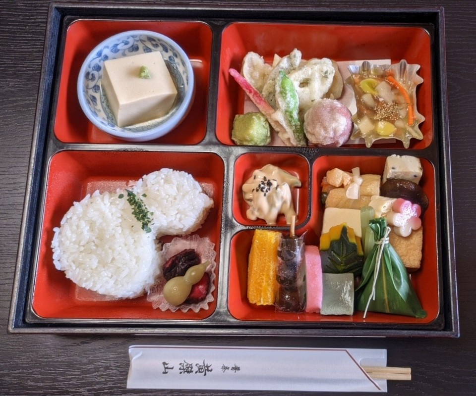 3,000円普茶便當